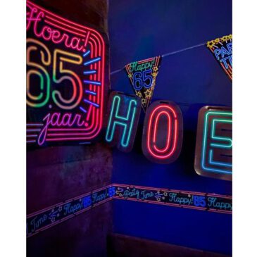 Box 1 65 jaar NEON