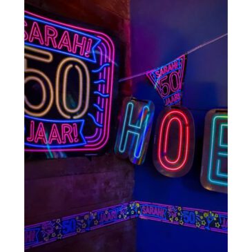 Box 1 Sarah NEON